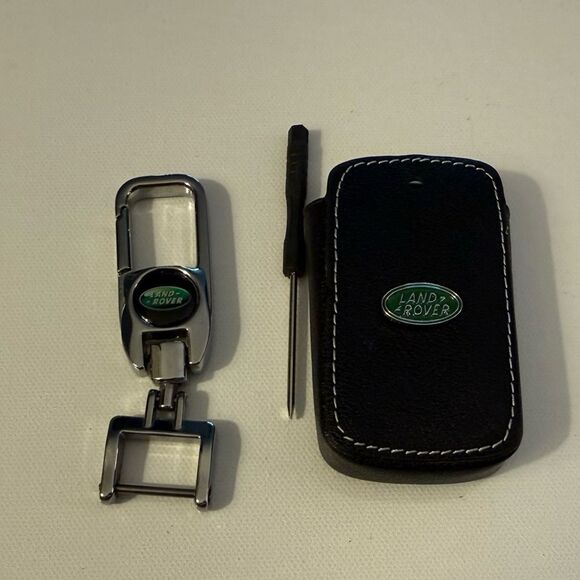 Land Rover Metal Keyfob Keychain and Key Fob Cover in Black Leather NWT - Picture 5 of 7
